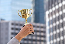 Trust钱包科技国际入选36氪WISE2024商业之王“年度全球化布局与市场拓展案例”